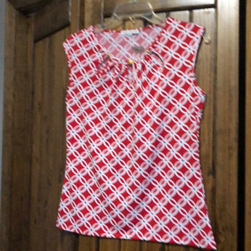 Sleeveless blouse